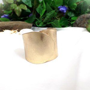 Gold Gehry cuff / bracelet Jewelmint